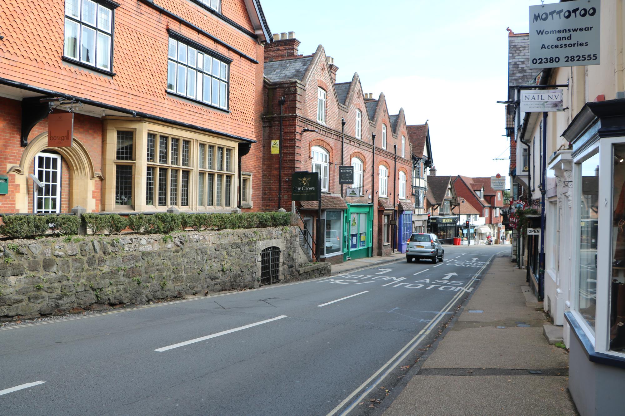 Lyndhurst 2019